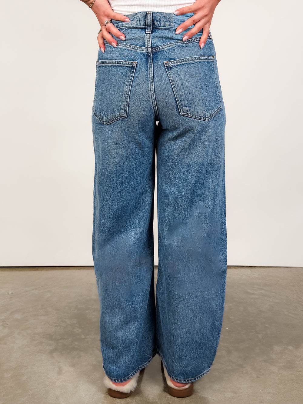 Low Curve Jean Crop 27.5 in Chord