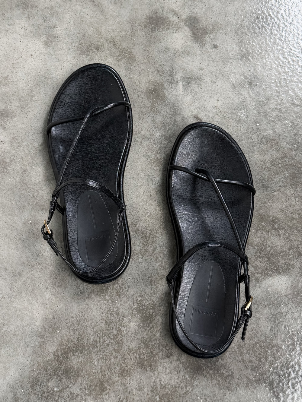Dom Sandal