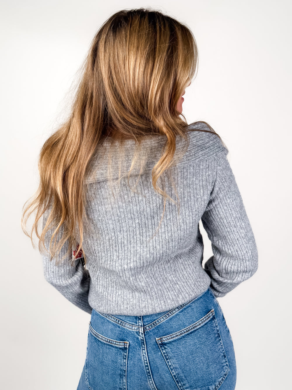 Marylin Off The Shoulder Sweater