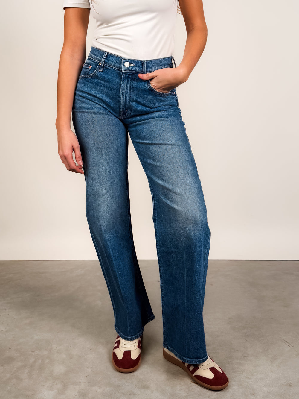 The Mid Rise Lasso Sneak in Get 2 Birds Stoned