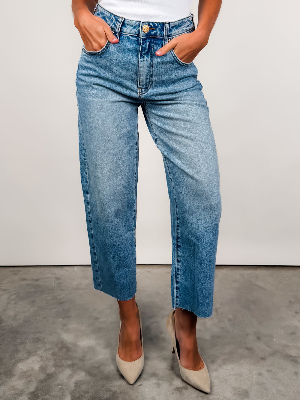 Gwen High Rise Wide Leg Slouchy Raw Hem in Answering