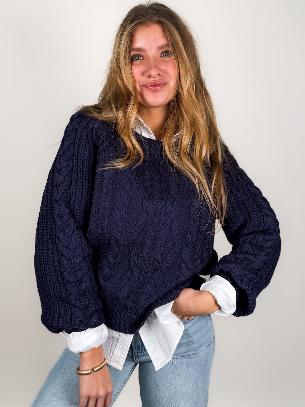 On Center Circle Cable Braid Crop Sweater