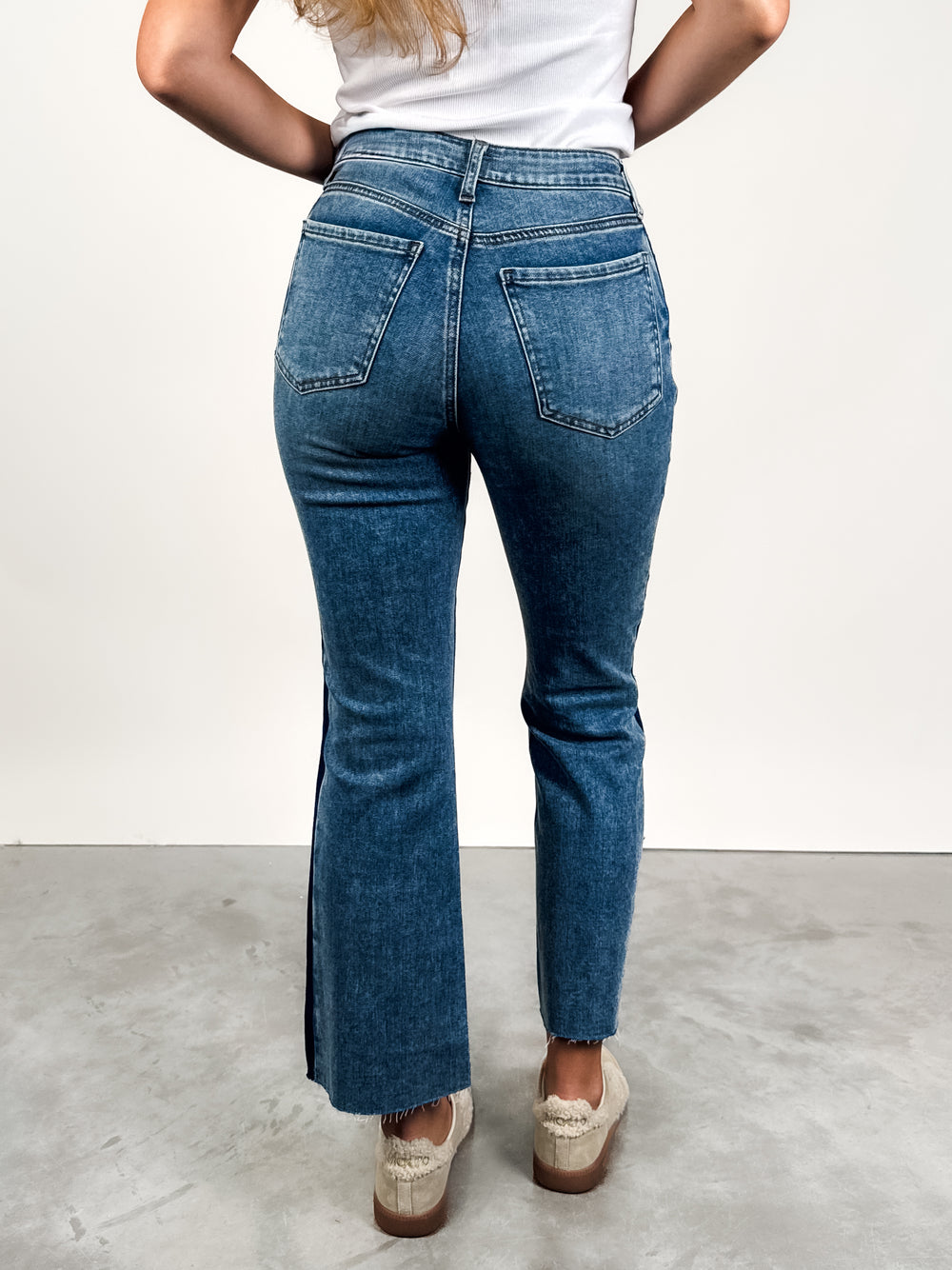 Kelsey High Rise Ankle Flare in Inerrant