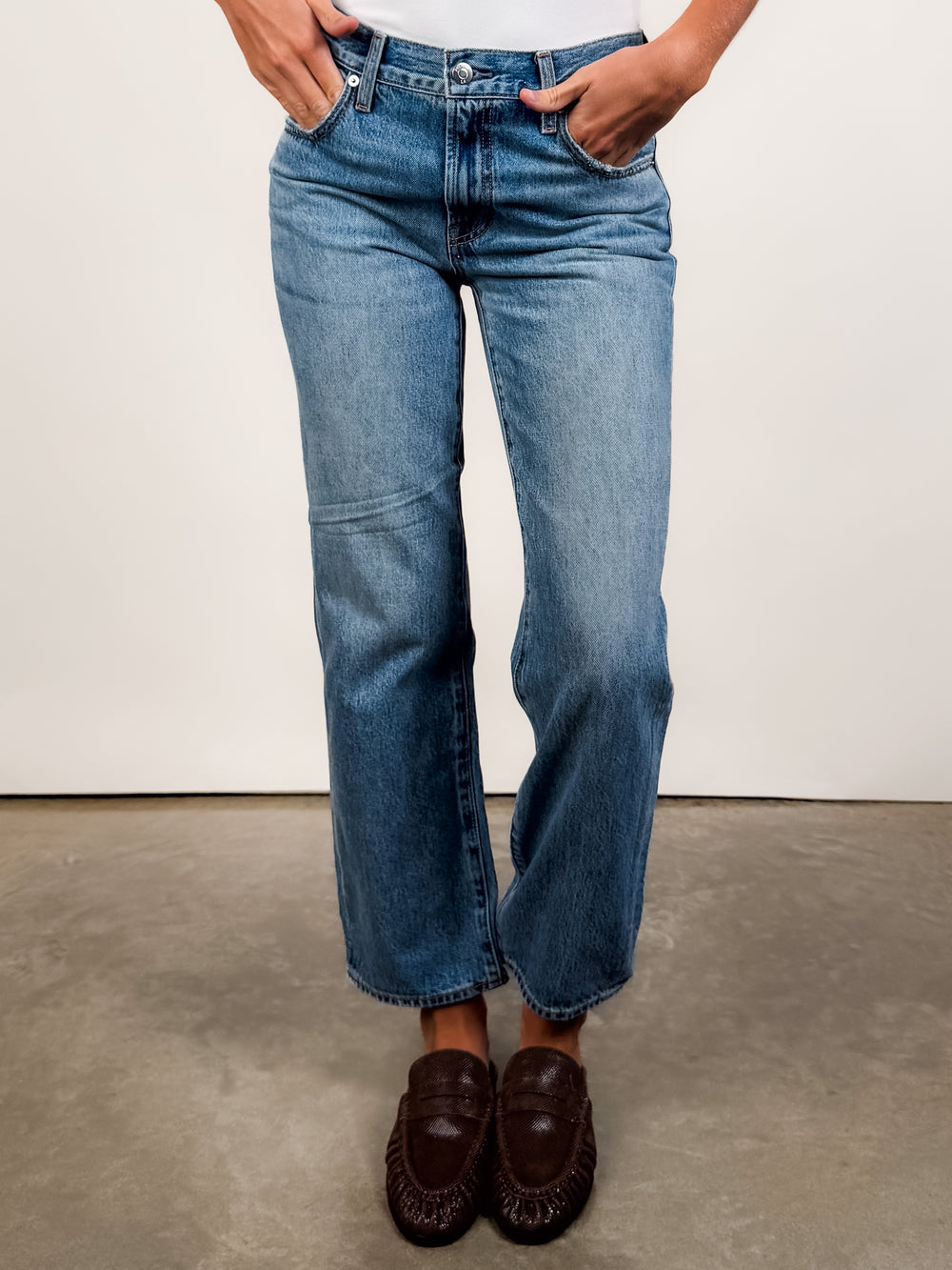 Issa Mid Rise Relaxed Ankle Straight in Metropolis