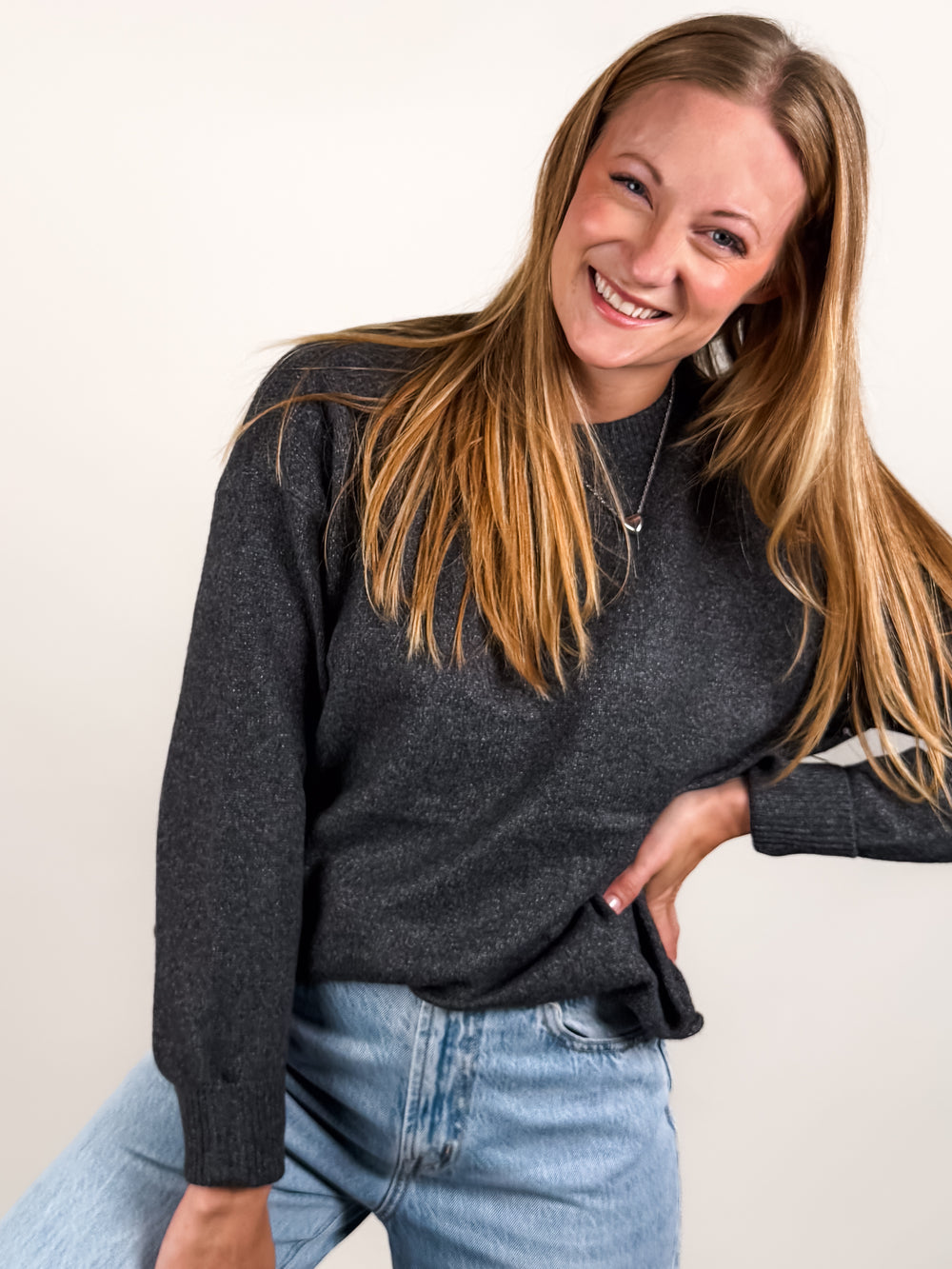 Chaste L/S Crew Neck Pullover