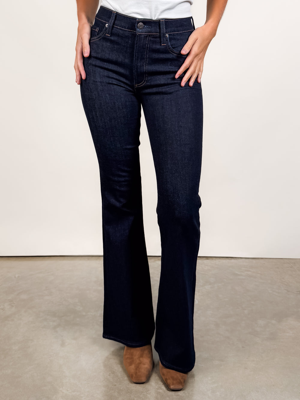 Kinsley Mid Rise Ultra Flare in Night Flight