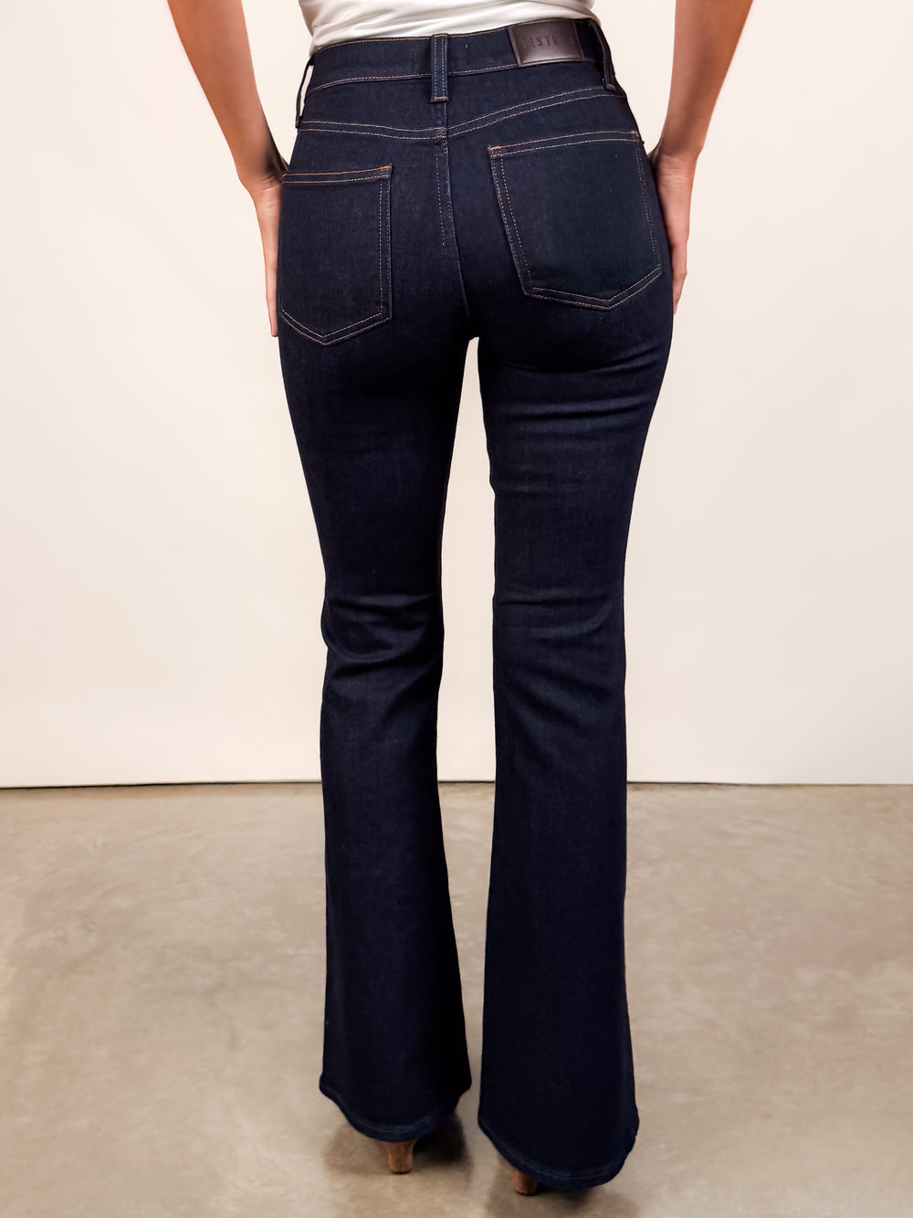 Kinsley Mid Rise Ultra Flare in Night Flight