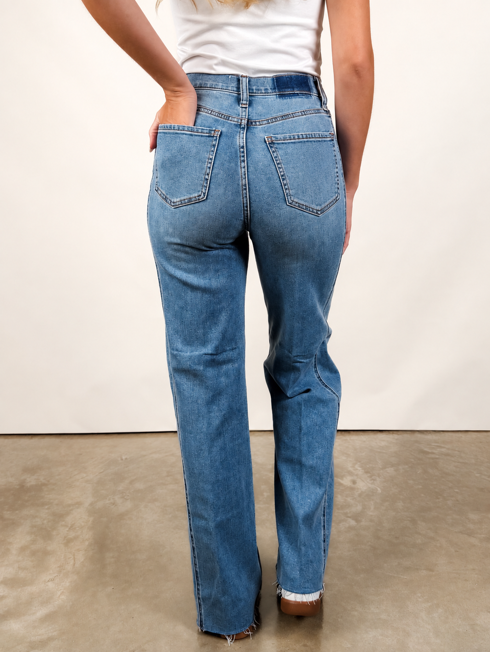 Far  Out W/ Seaming High Rise Wide Leg in Make Believe