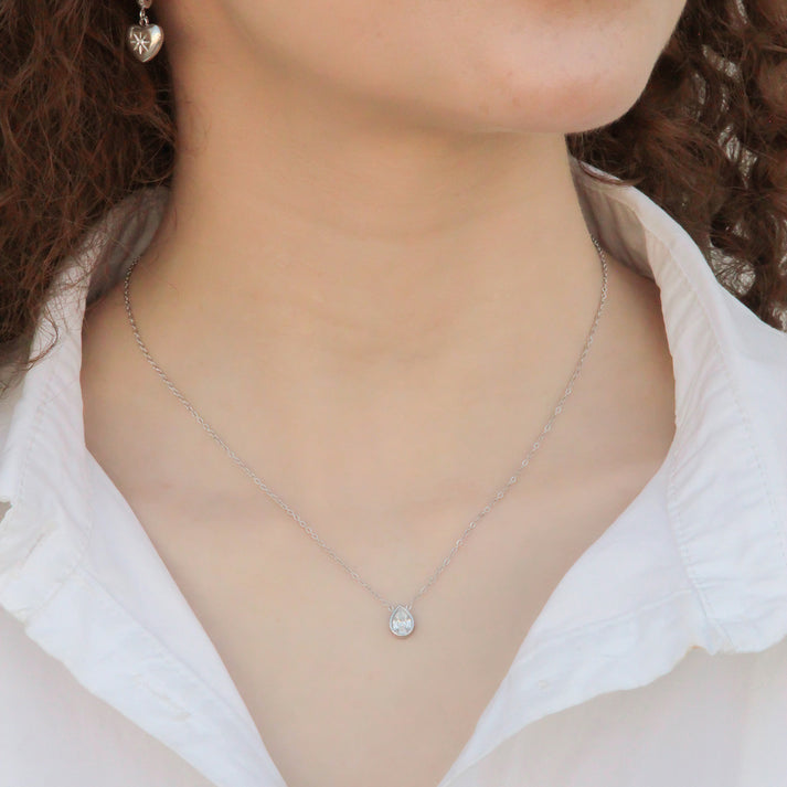 063 Simple Tear Gem Necklace