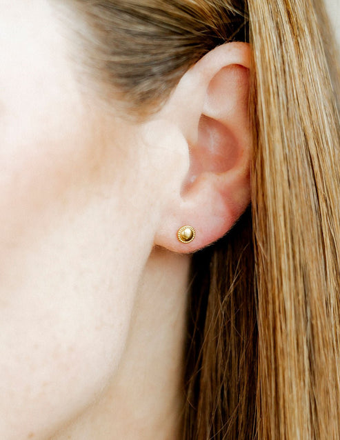 Drew Round Screwback Studs