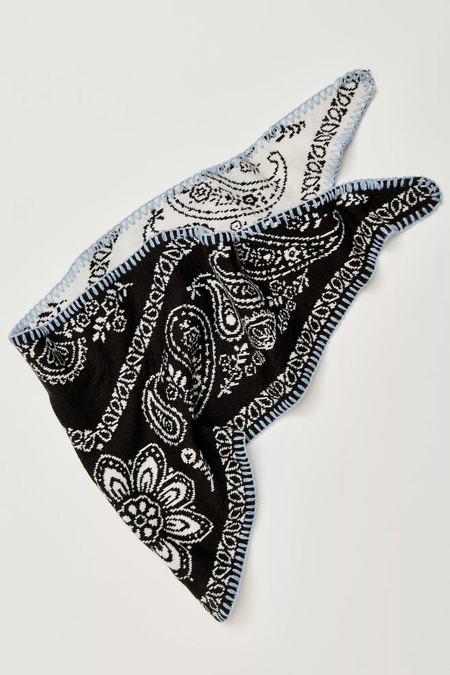 Carmen Knitted Triangle