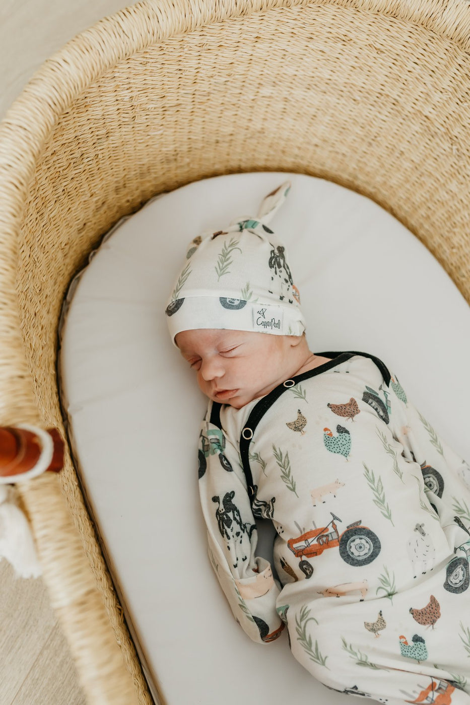 Newborn Knotted Gown